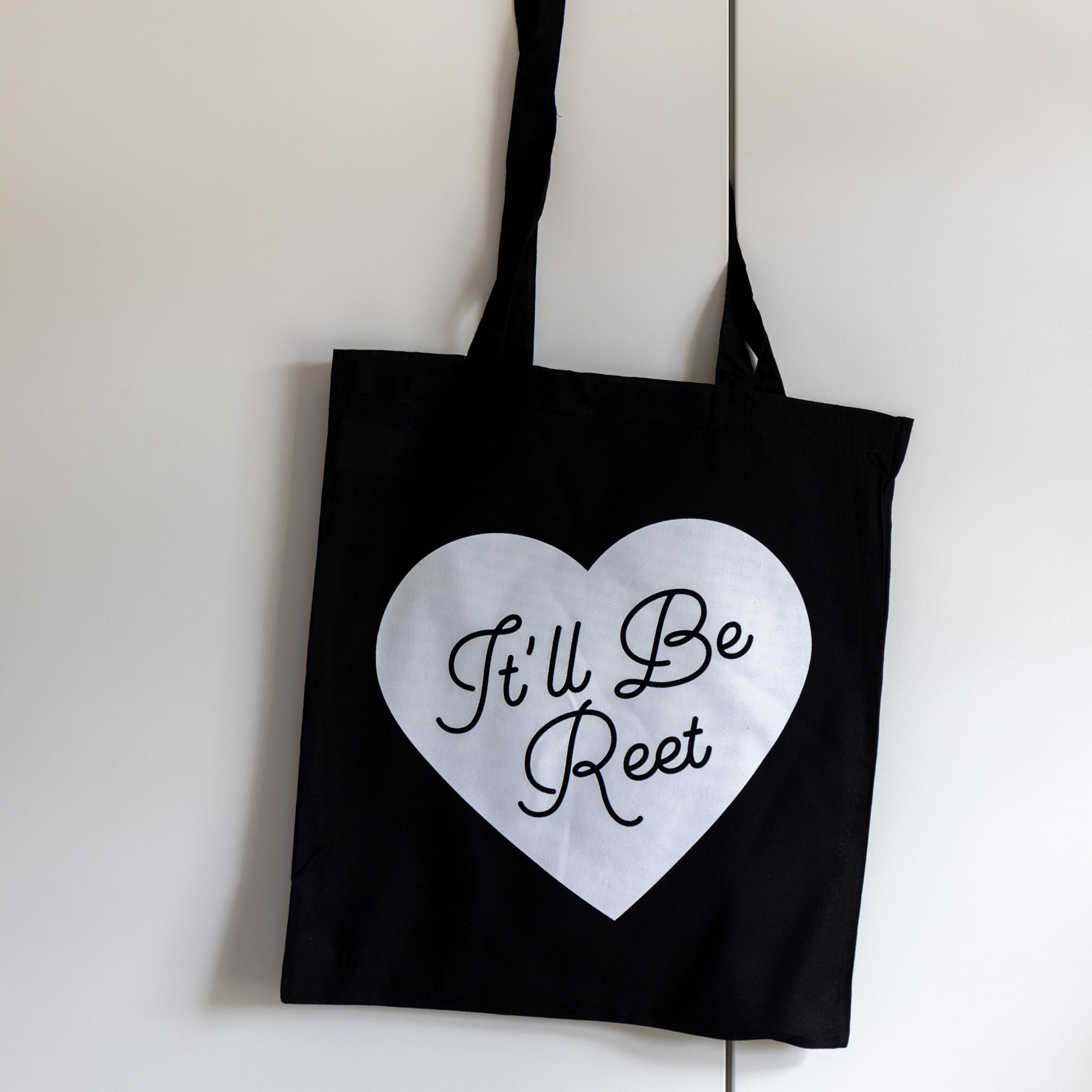 Heart bag - It'll be Reet black shoulder bag